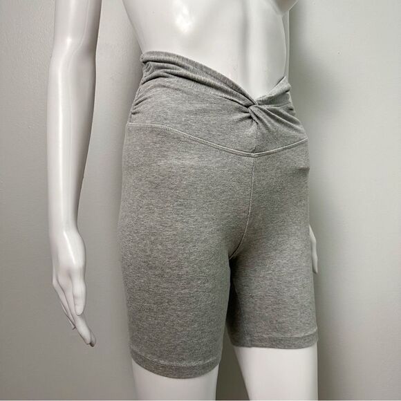 ɴᴡᴏᴛ ᴠꜱ ᴘɪɴᴋ ʜɪɢʜ-ᴡᴀɪꜱᴛ ʀᴜᴄʜᴇ ᴄᴏᴛᴛᴏɴ ᴍɪᴅɪ ʙɪᴋᴇʀ ꜱʜᴏʀᴛꜱ - Picture 8 of 17